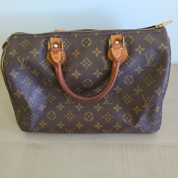LV Speedy 30 - Picture 6 of 16